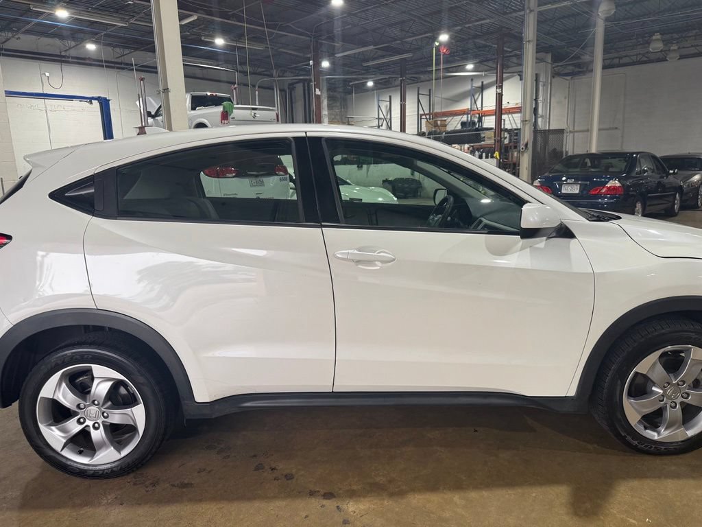 Used 2020 Honda HR-V LX image 14