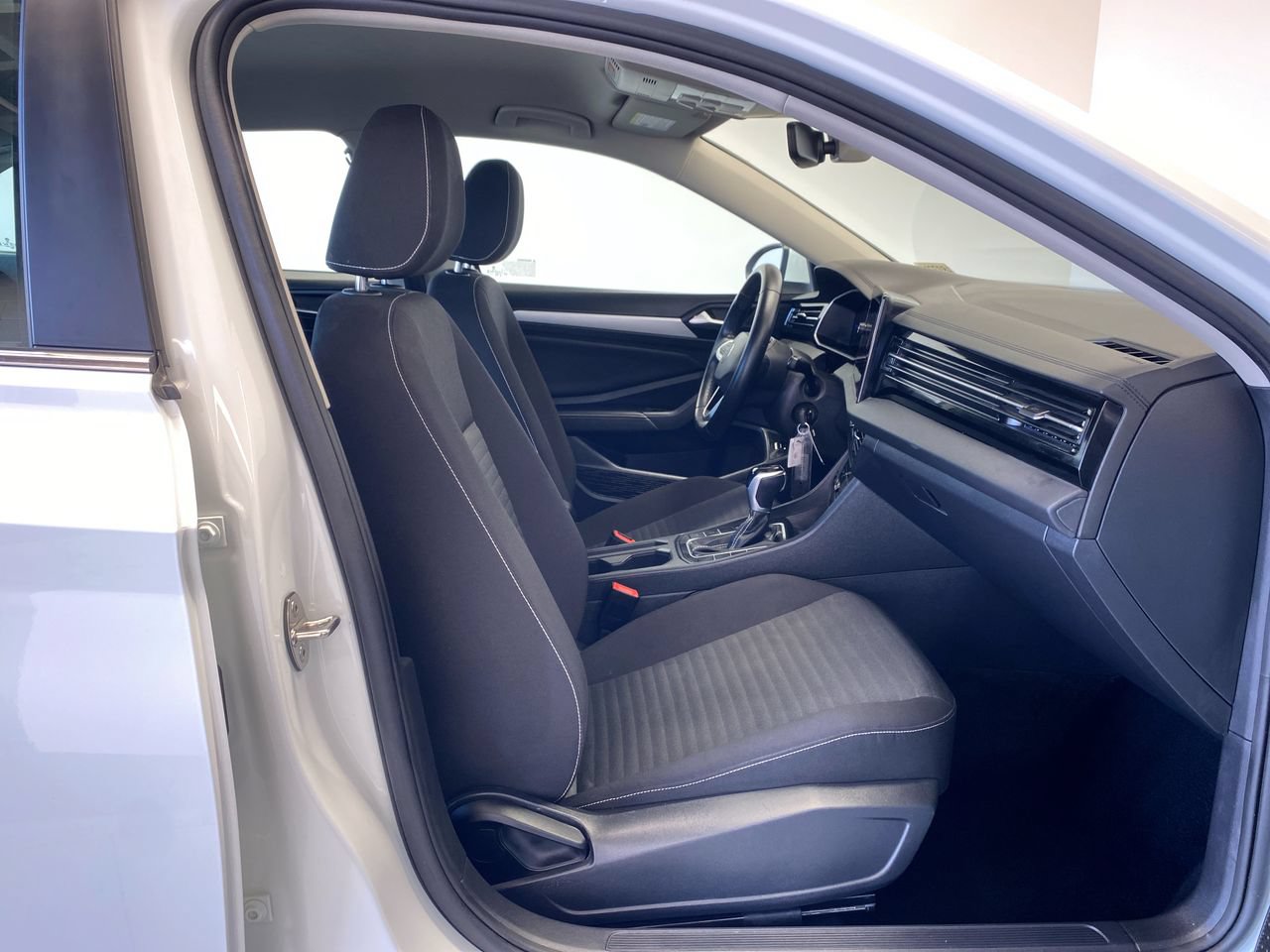 Used 2025 Volkswagen Jetta S FWD image 28
