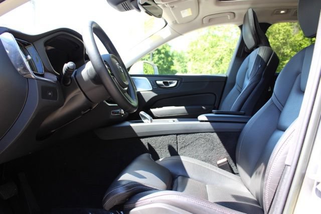 Certified 2023 Volvo XC60 B5 Ultimate AWD/4WD image 27