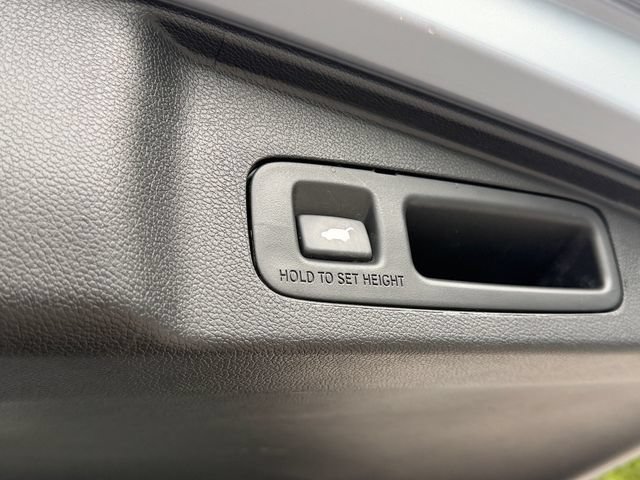 Used 2022 Honda CR-V Touring image 17