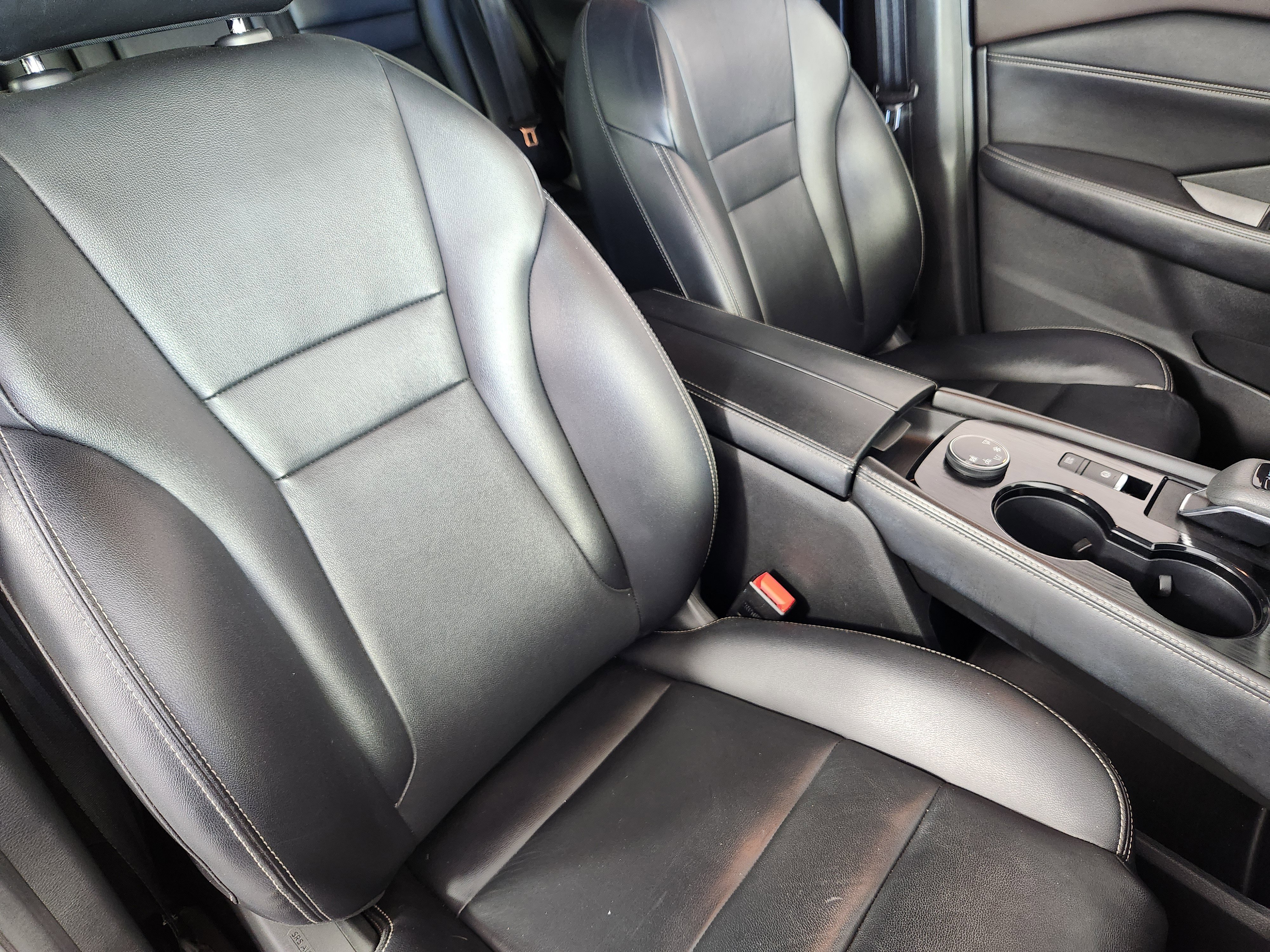 Used 2023 Nissan Rogue SL w/ SL Premium Package image 10