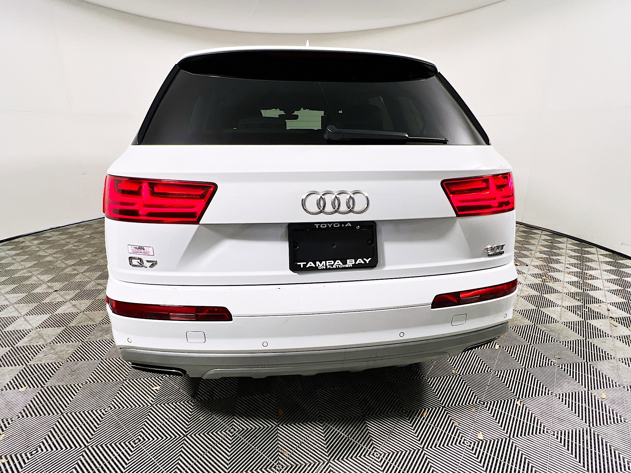 Used 2018 Audi Q7 3.0T Prestige AWD/4WD image 6