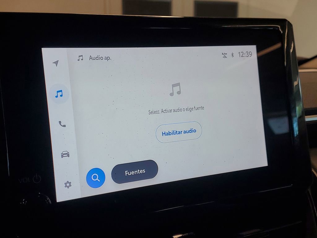 Certified 2023 Toyota Corolla Cross LE image 25
