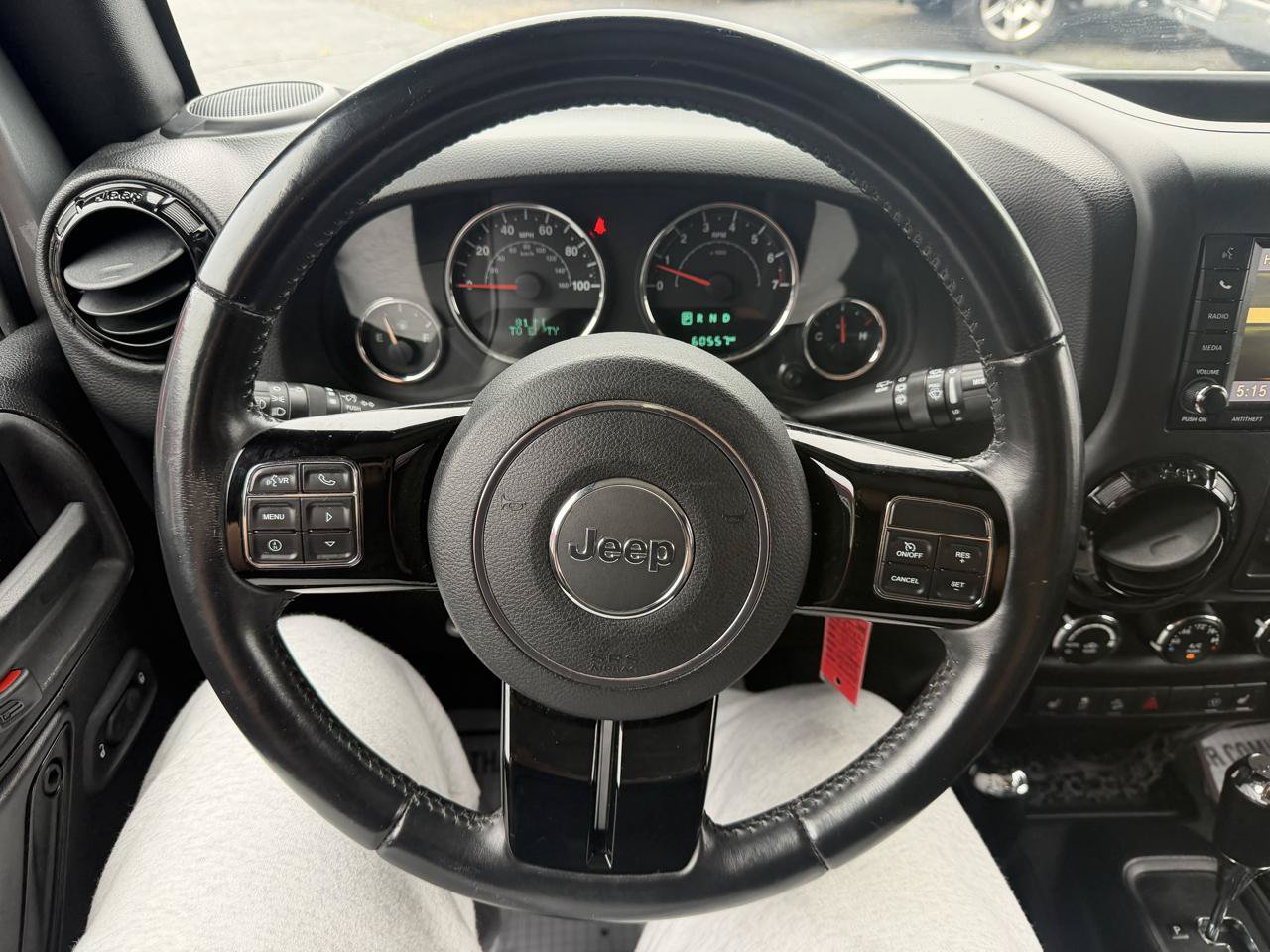 Used 2015 Jeep Wrangler Unlimited Sahara AWD/4WD image 14