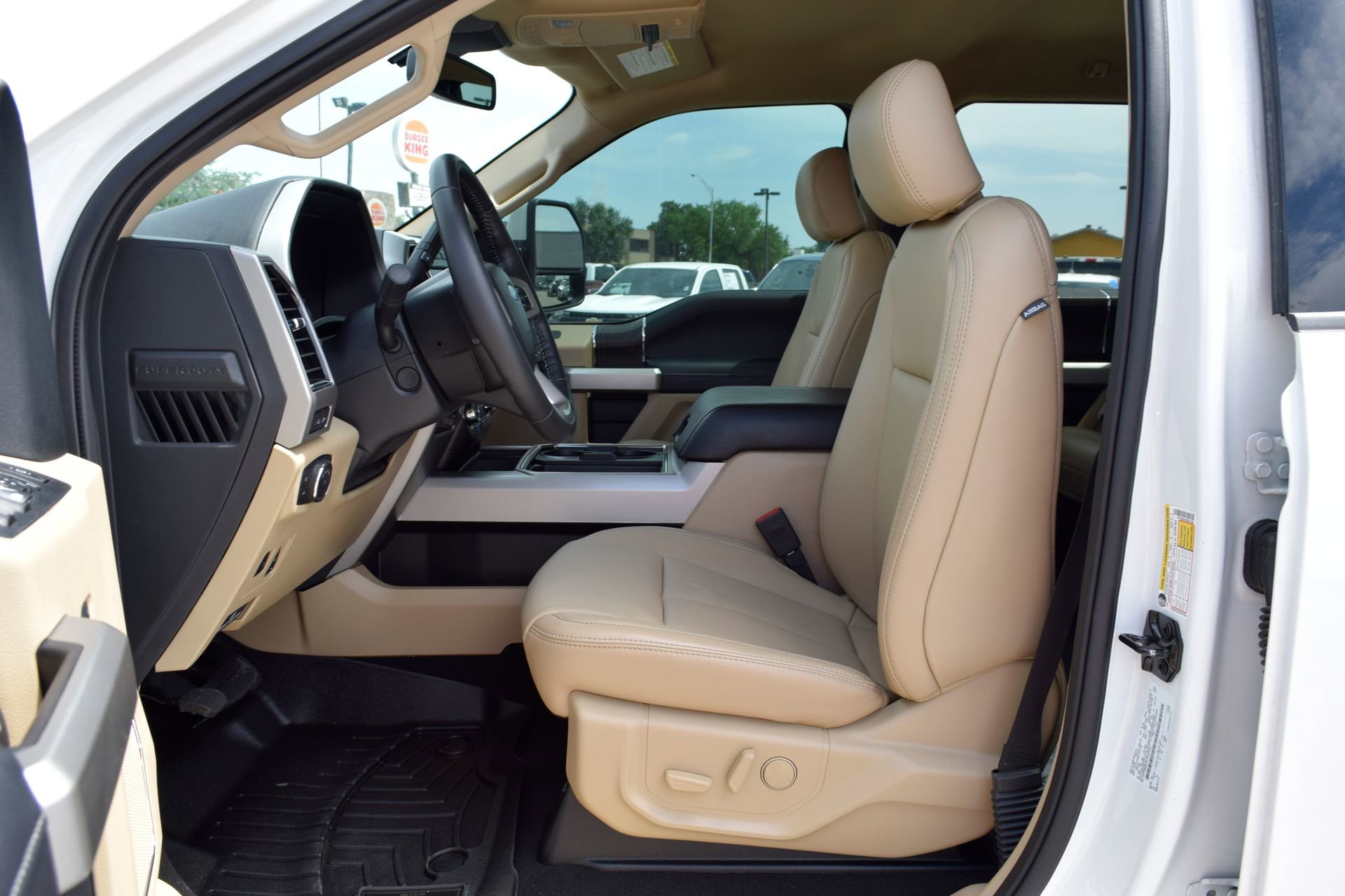 Used 2020 Ford F250 Lariat w/ Lariat Ultimate Package AWD/4WD image 18