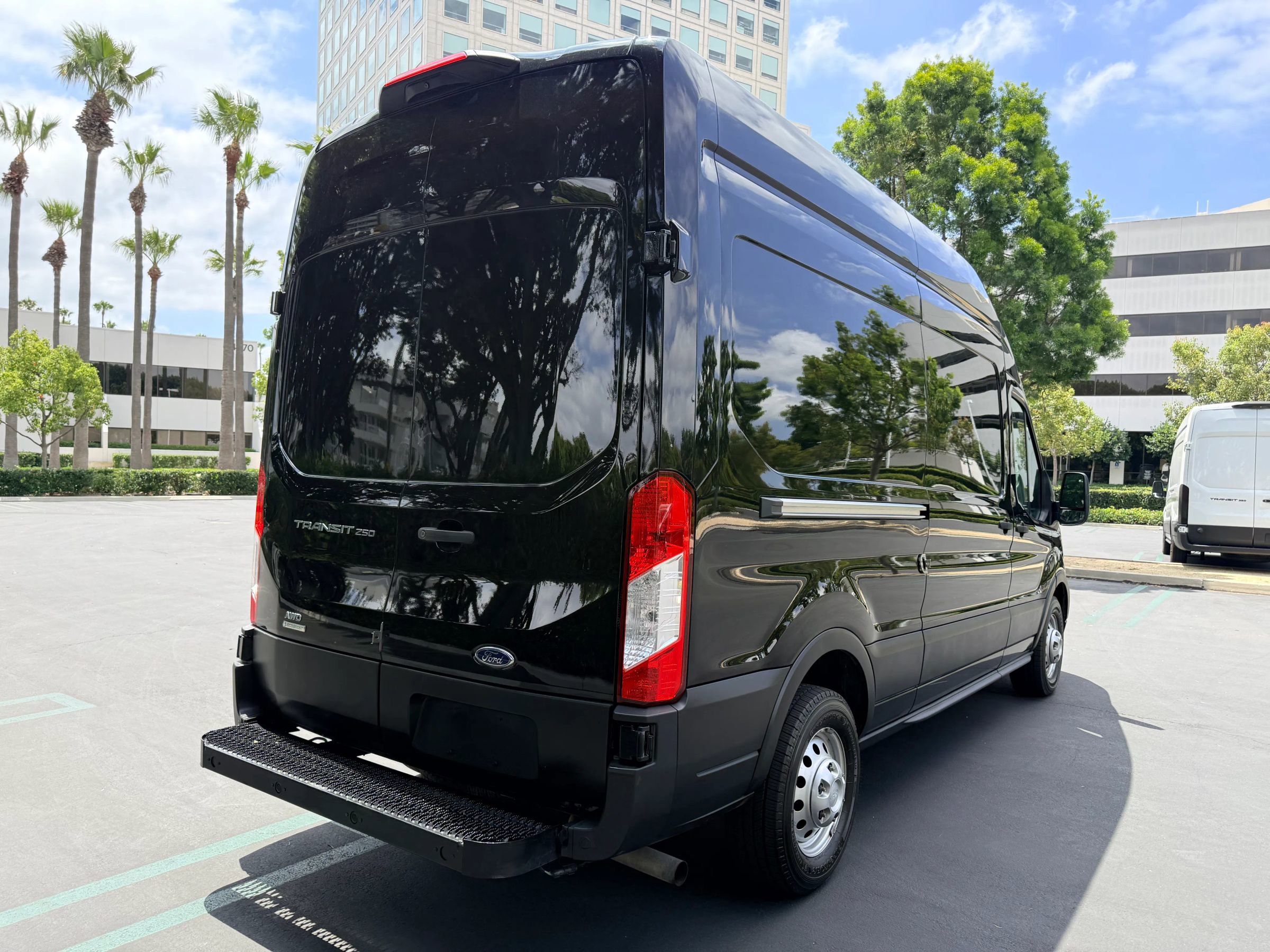 Used 2023 Ford Transit 250 148 High Roof AWD w/ Load Area Protection Package image 6