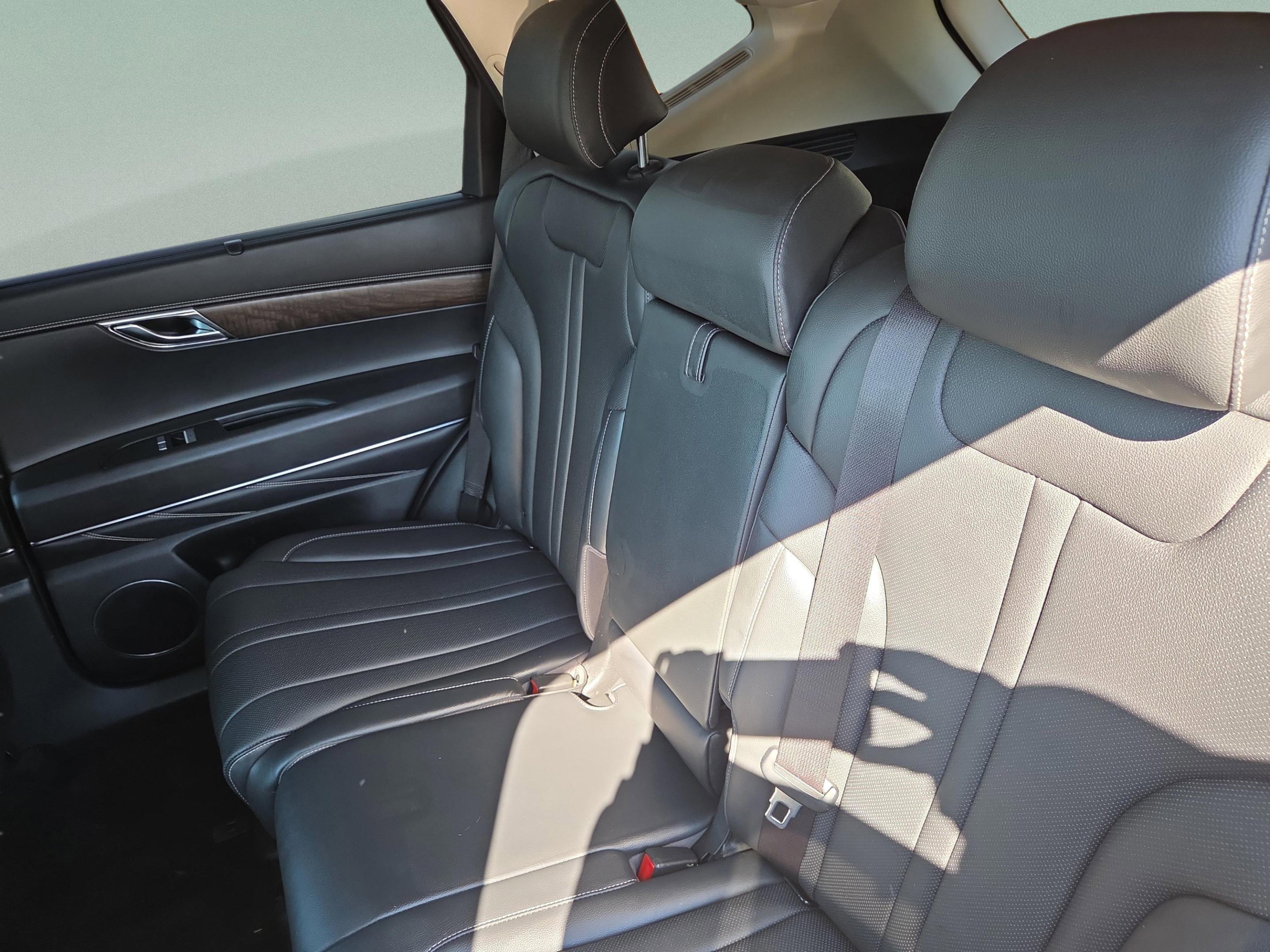 Used 2024 Genesis GV80 2.5T image 29