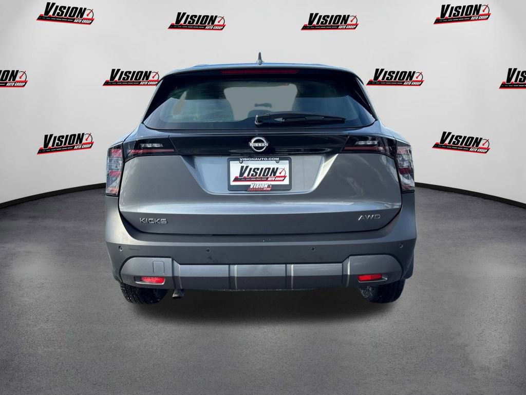 Used 2025 Nissan Kicks S image 6