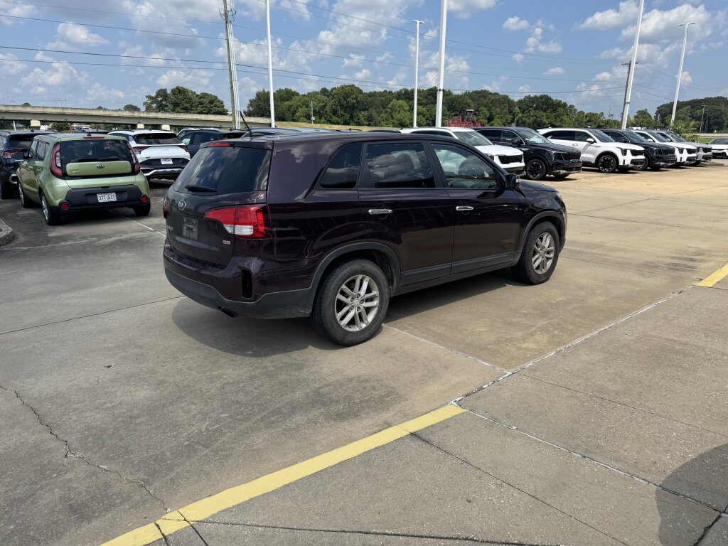 Used 2014 Kia Sorento LX FWD image 13