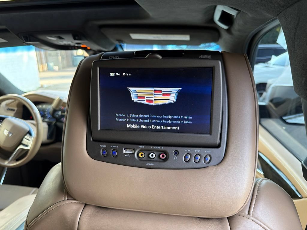 Used 2019 Cadillac Escalade Platinum AWD/4WD image 13