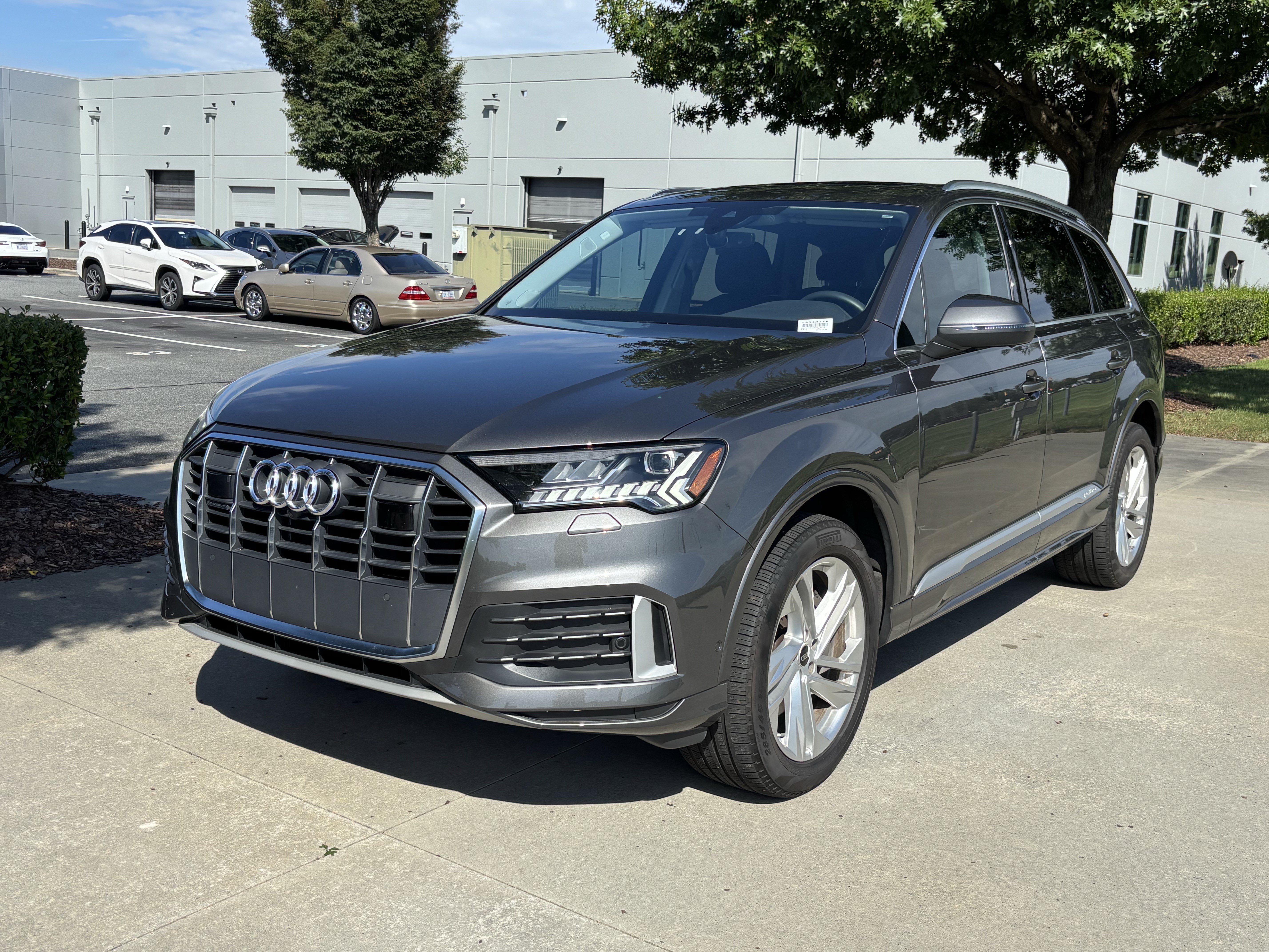 Used 2023 Audi Q7 2.0T Premium Plus w/ Premium Plus Package AWD/4WD image 6