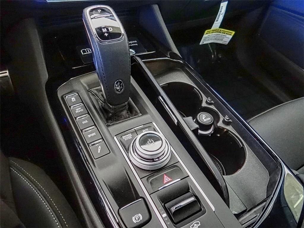 New 2023 Maserati Levante Modena image 12