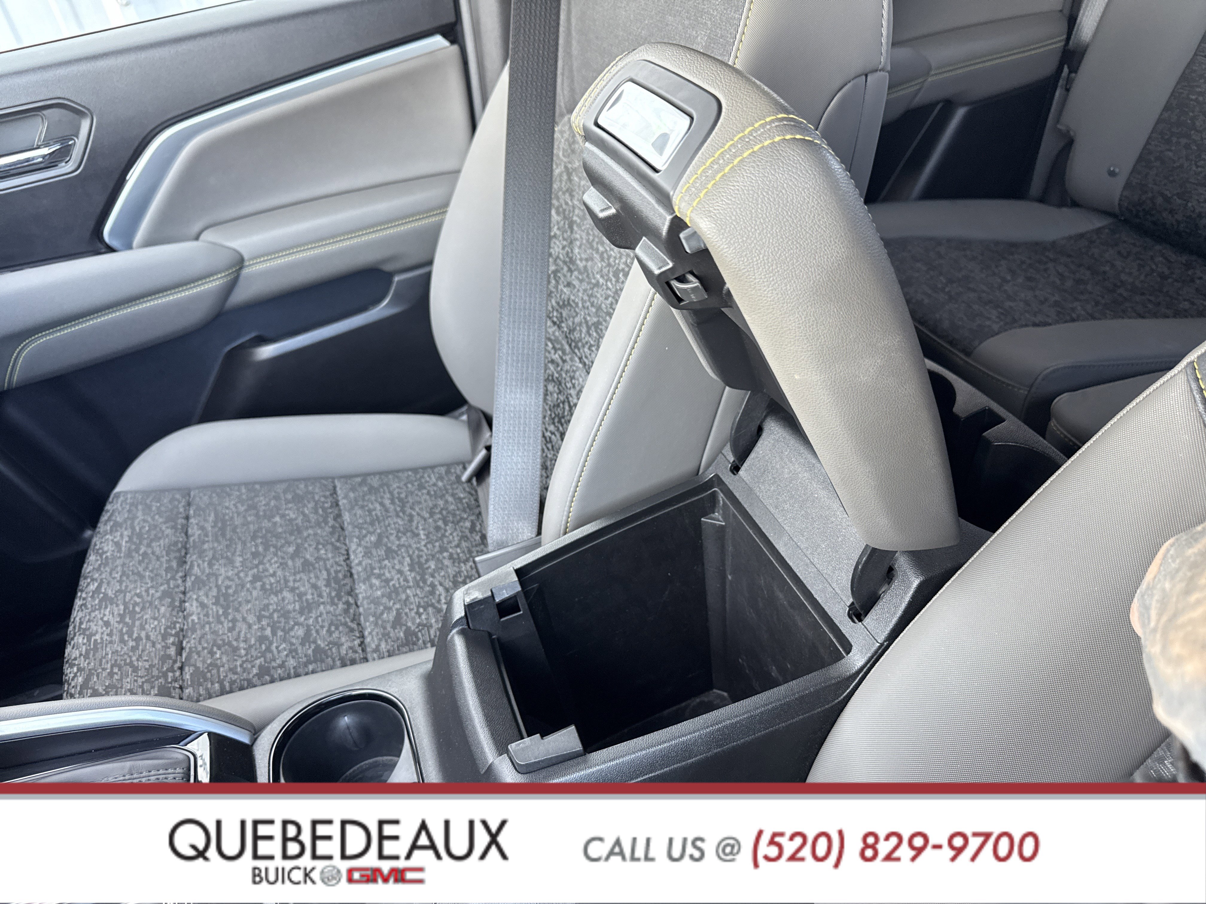 Used 2024 Chevrolet Colorado ZR2 w/ Technology Package image 33