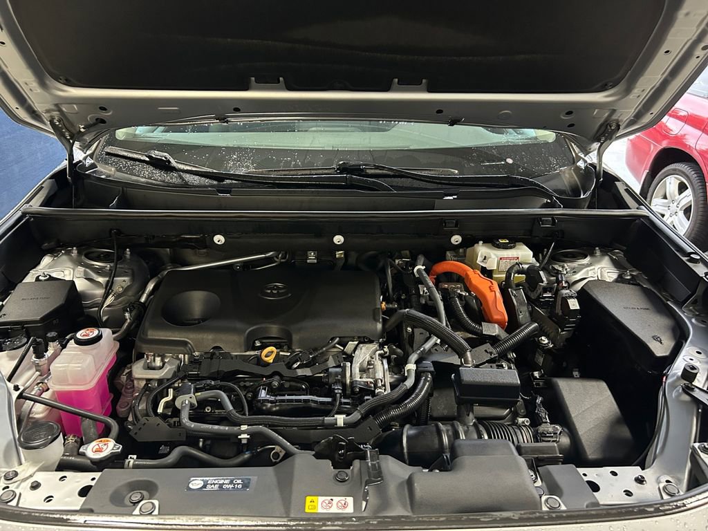 Used 2021 Toyota RAV4 XLE image 30