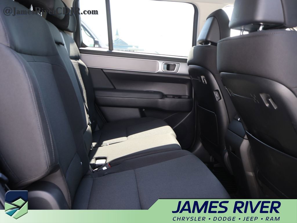 Used 2026 Hyundai Santa Fe SE image 12