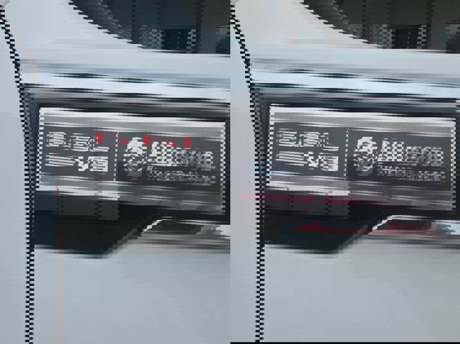 Used 2024 GMC Sierra 2500 Pro image 2