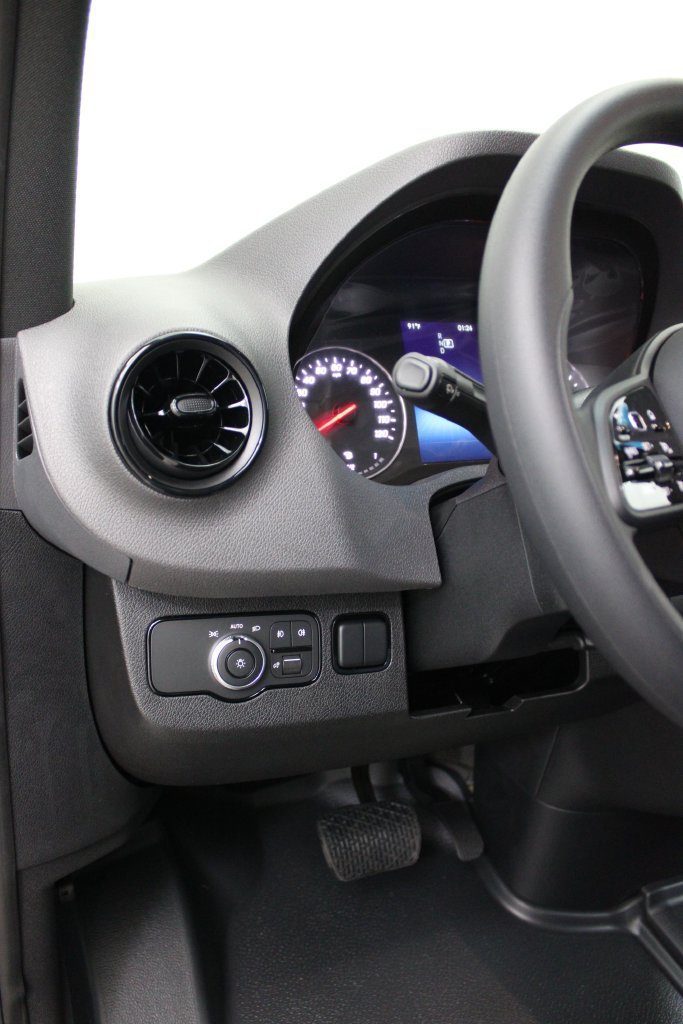 New 2024 Mercedes-Benz Sprinter 2500 image 19