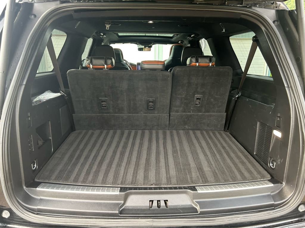 Used 2018 Lincoln Navigator L Reserve image 10