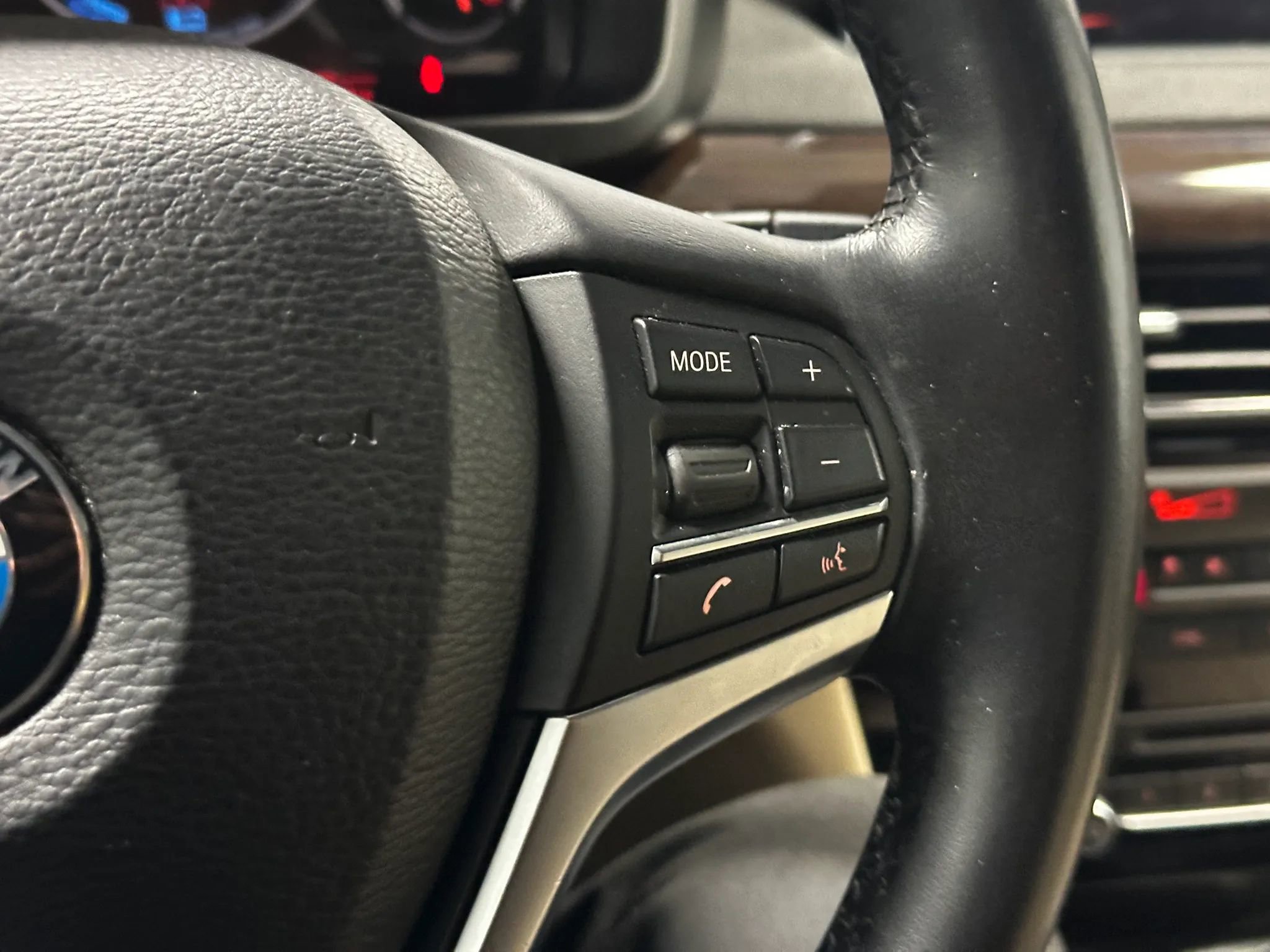 Used 2017 BMW X5 xDrive40e image 31