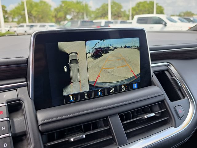 Used 2022 Chevrolet Suburban Z71 w/ Luxury Package AWD/4WD image 26