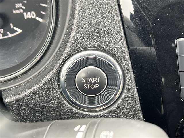 Used 2019 Nissan Rogue SV w/ Premium Package image 19