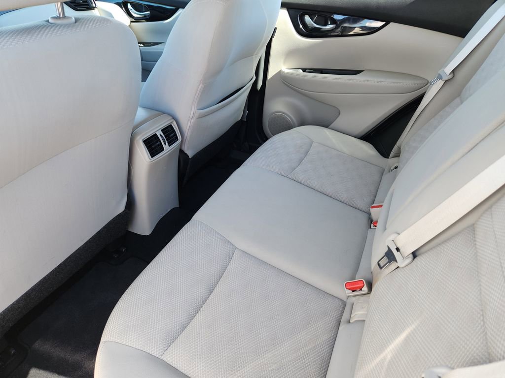 Used 2019 Nissan Rogue Sport SV w/ Technology Package image 9