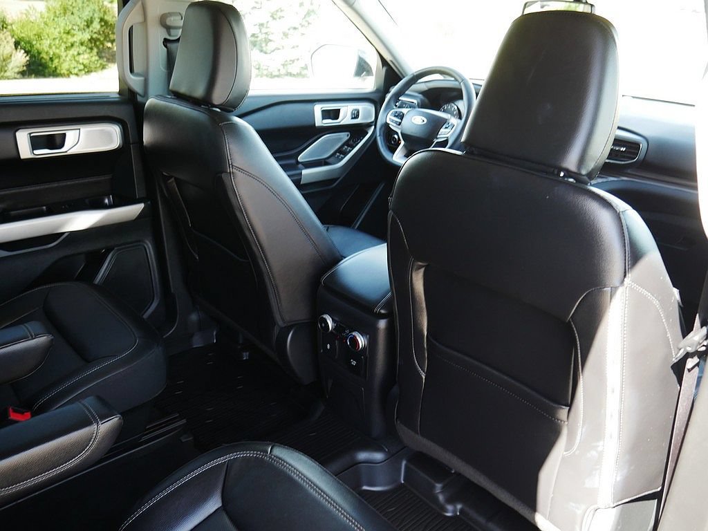Used 2023 Ford Explorer Limited w/ Limited Technology Package AWD/4WD image 62