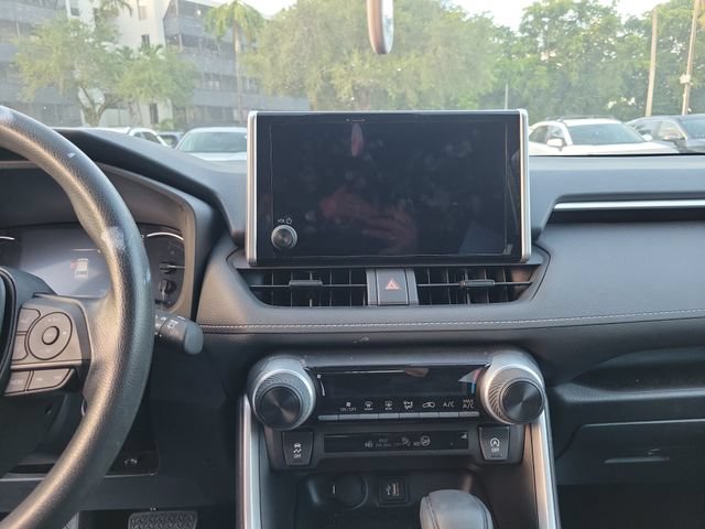 Used 2025 Toyota RAV4 LE FWD image 19