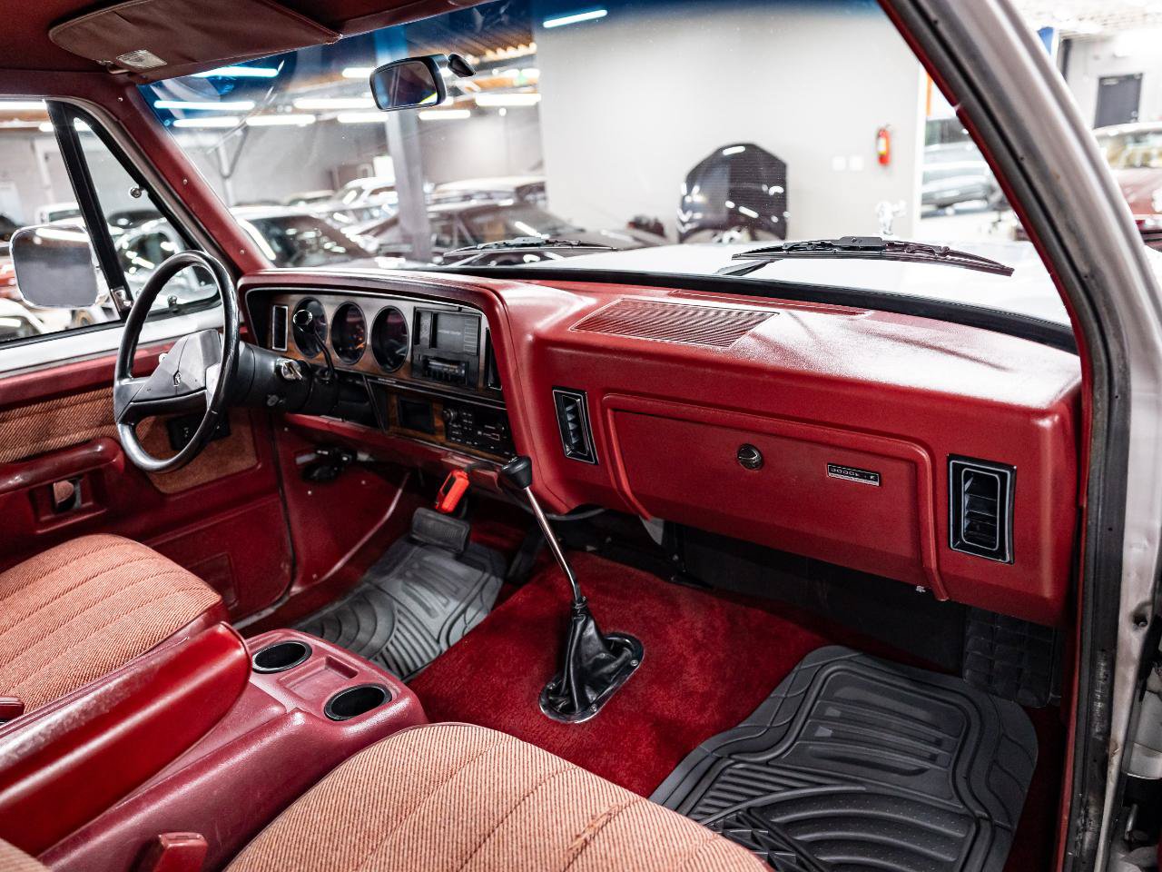 Used 1988 Dodge Ramcharger 4WD image 9