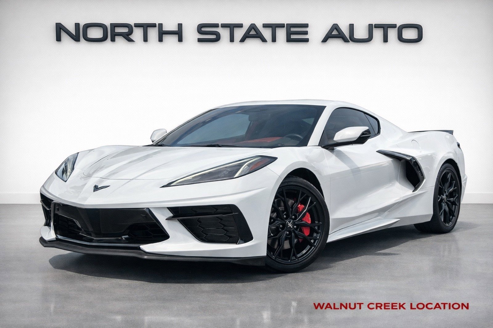 Used 2024 Chevrolet Corvette Stingray Premium Cpe w/ Z51 Performance Package image 1
