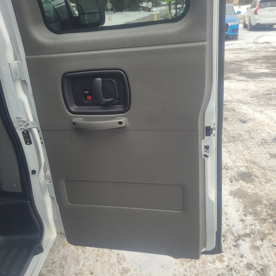 Used 2016 Chevrolet Express 3500 LT w/ LT Preferred Equipment Group image 27