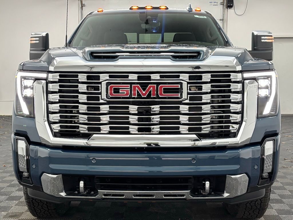 New 2026 GMC Sierra 2500 Denali w/ Denali Reserve Package image 14