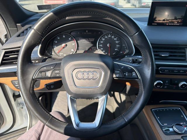 Used 2017 Audi Q7 3.0T Premium Plus image 31