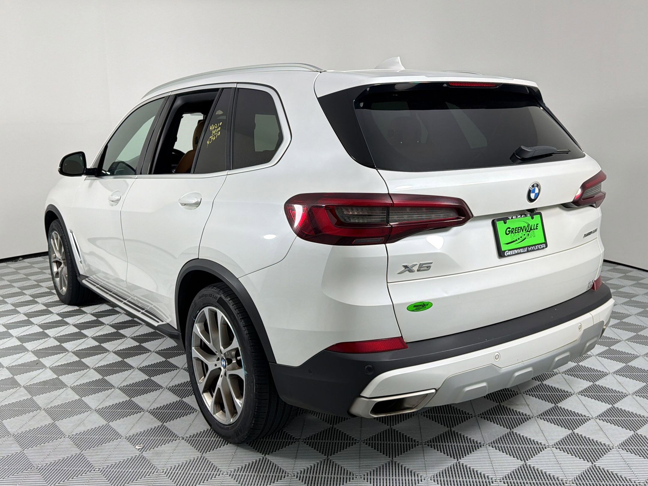 Used 2023 BMW X5 xDrive40i image 3
