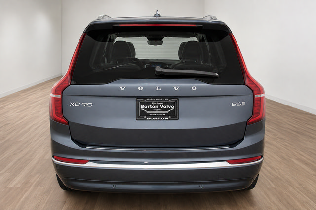 Used 2025 Volvo XC90 B6 Plus w/ Protection Package Premier AWD/4WD image 4