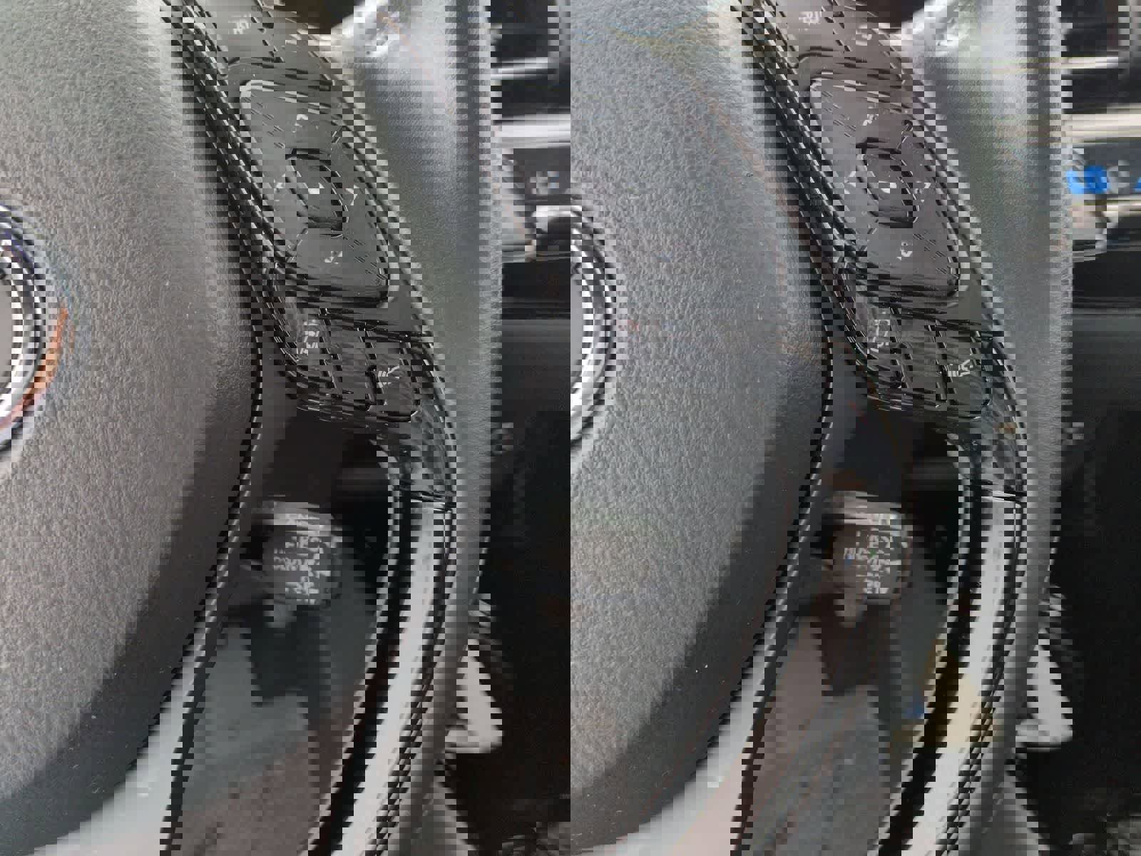 Used 2020 Toyota C-HR XLE image 23