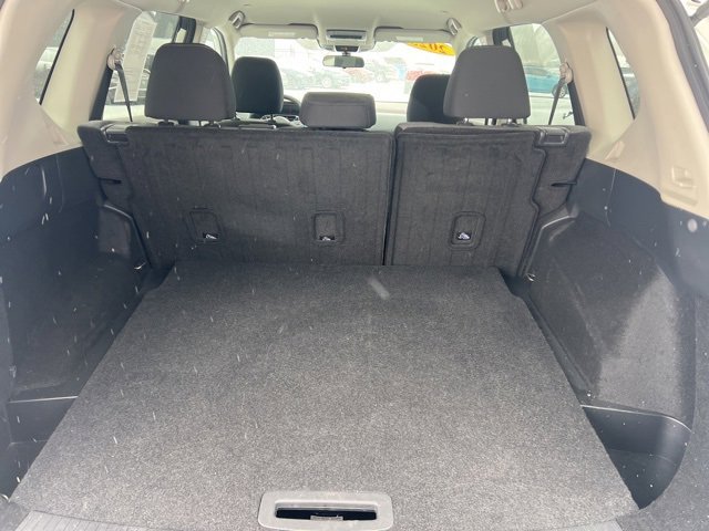 Used 2023 Nissan Rogue SV image 27