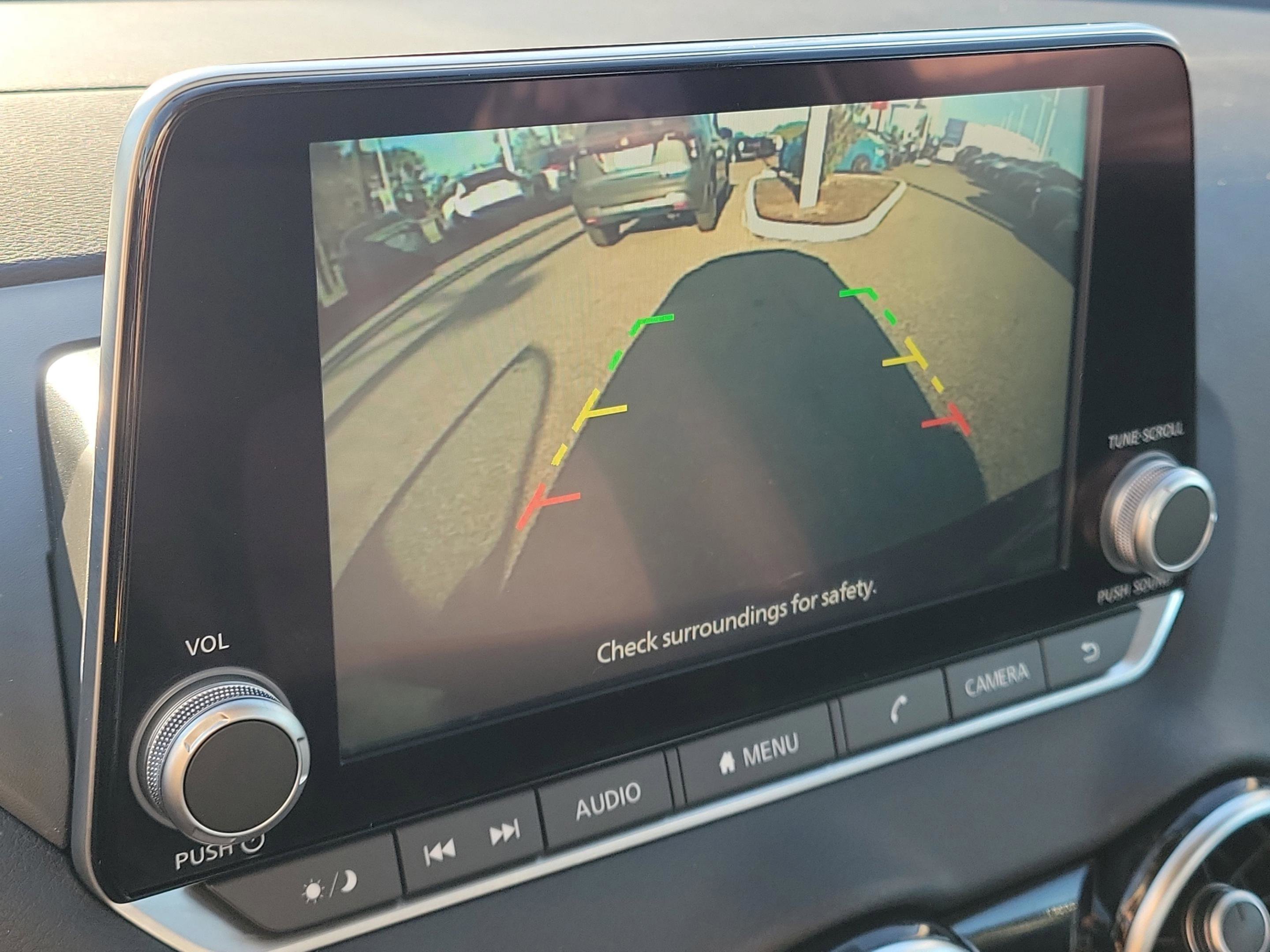 Certified 2025 Nissan Sentra SV image 29