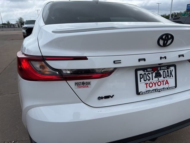 Used 2025 Toyota Camry SE w/ Multimedia Upgrade Package FWD image 13