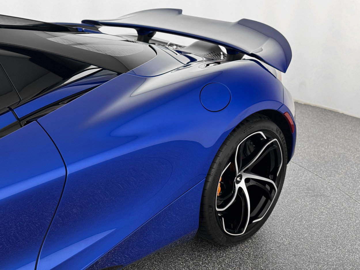 Used 2024 McLaren 750S Spider image 39