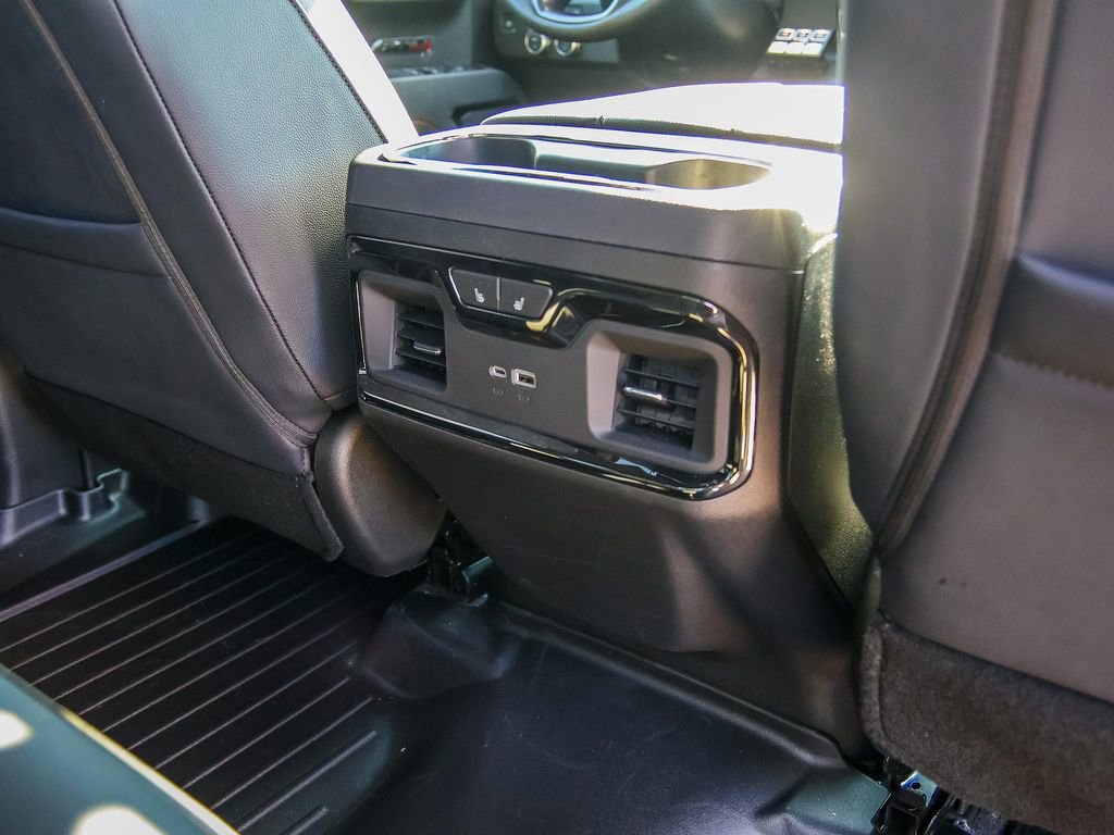 New 2025 GMC Sierra 1500 AT4 w/ AT4 Premium Package AWD/4WD image 33