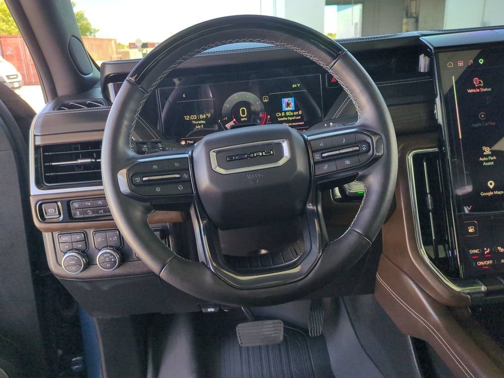 Used 2025 GMC Yukon XL Denali Ultimate AWD/4WD image 22