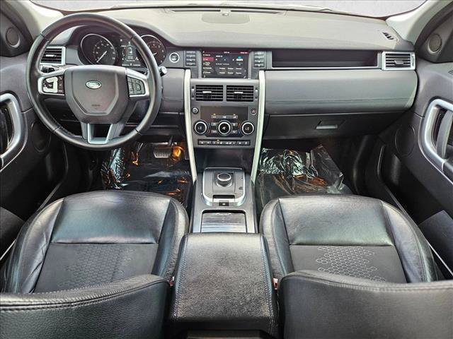 Used 2019 Land Rover Discovery Sport SE AWD/4WD image 17