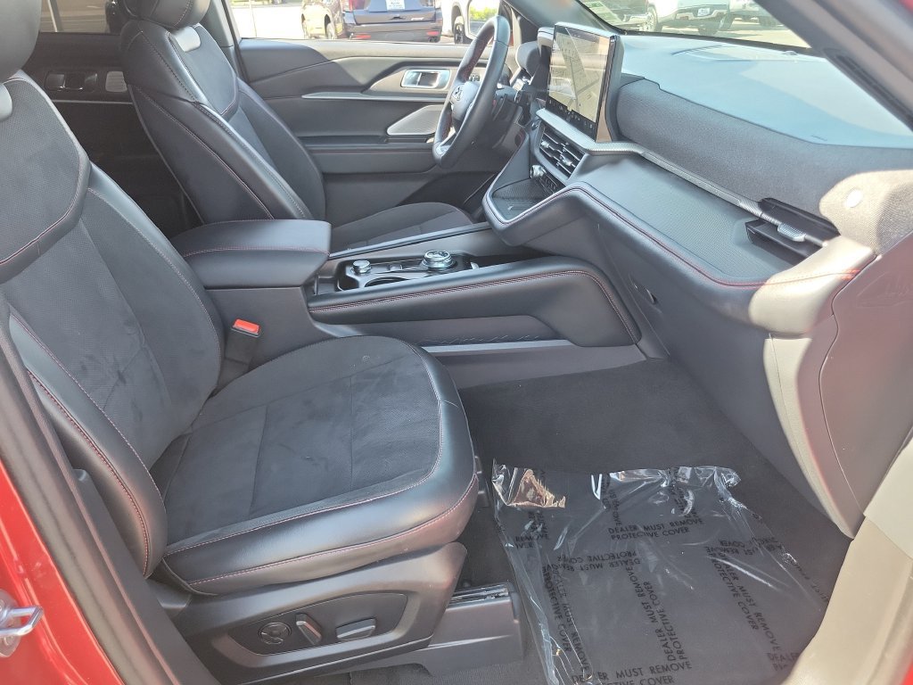 Used 2025 Ford Explorer ST w/ Sun And Sound Package AWD/4WD image 20