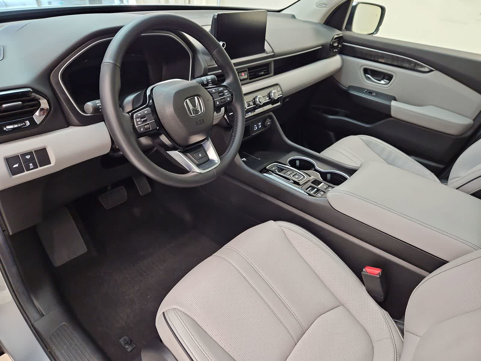 Used 2025 Honda Pilot Elite video 2