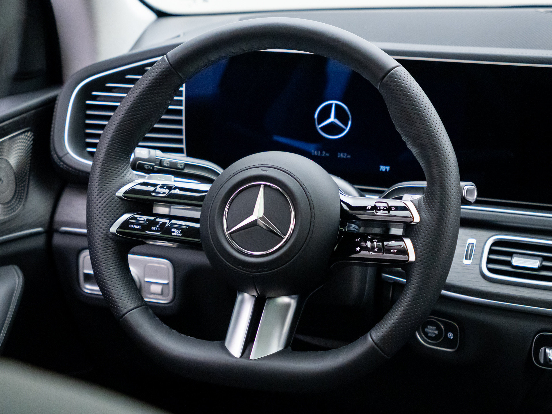 New 2026 Mercedes-Benz GLS 450 4MATIC image 11