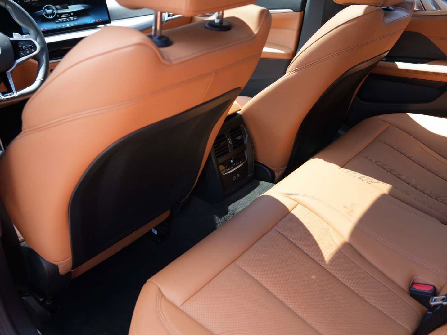 Used 2025 BMW 430i xDrive w/ M Sport Package AWD/4WD image 10