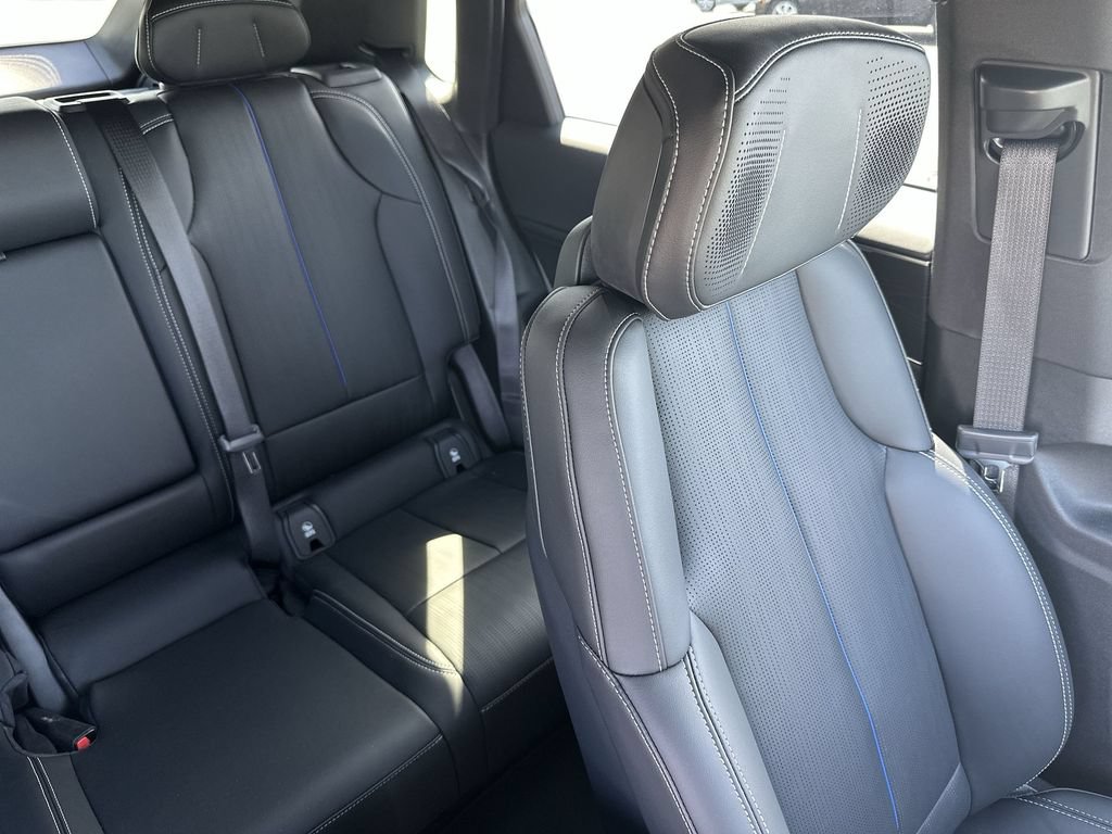 New 2026 Cadillac Lyriq V AWD/4WD image 14