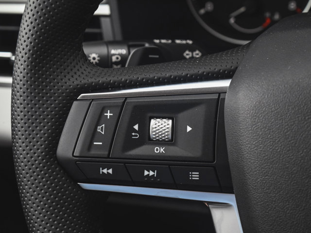 New 2025 Mitsubishi Outlander SE image 23