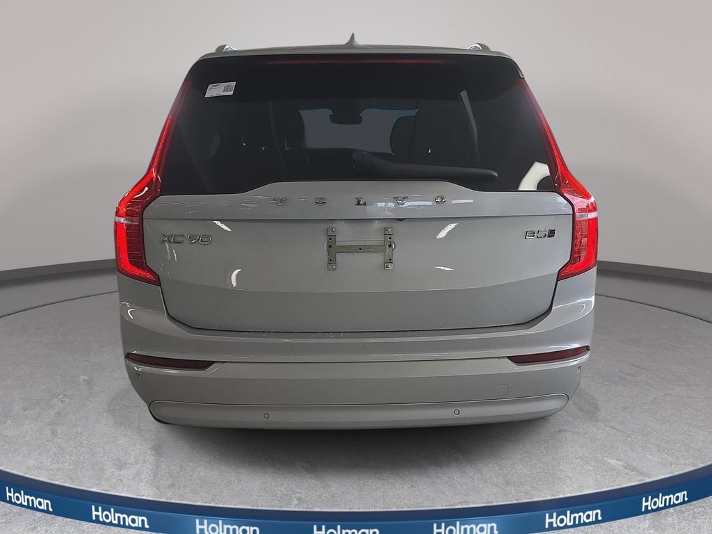 Used 2023 Volvo XC90 B5 Core AWD/4WD image 7